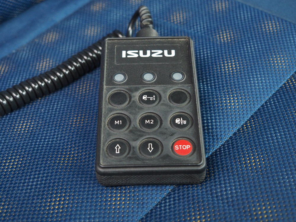 いすゞ ギガ ウイング車 大型 QKG-CYJ77A 年式 H27[写真43]