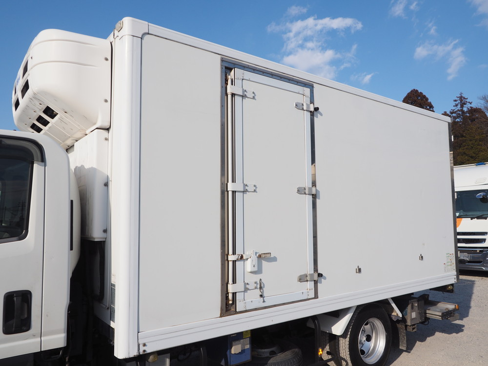 いすゞ エルフ 冷凍バン 小型 BKG-NPR85AN 年式 H22[写真09]