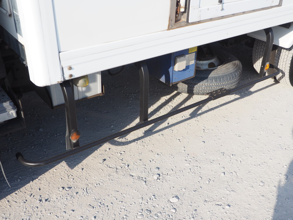 いすゞ エルフ 冷凍バン 小型 BKG-NPR85AN 年式 H22[写真10]