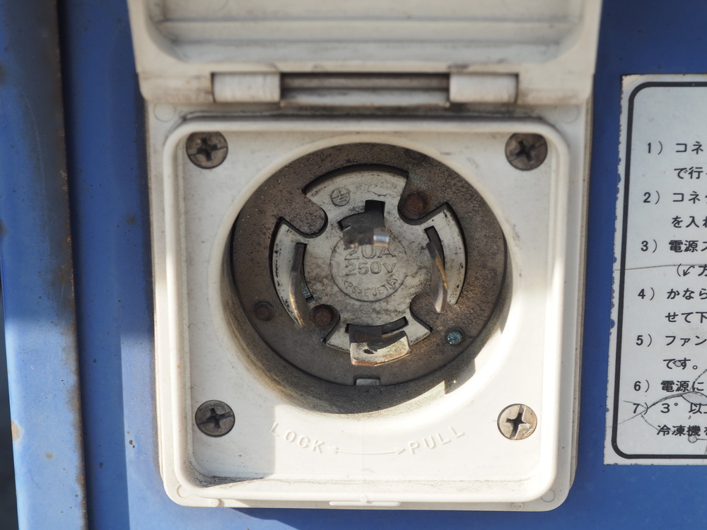 いすゞ エルフ 冷凍バン 小型 BKG-NPR85AN 年式 H22[写真12]