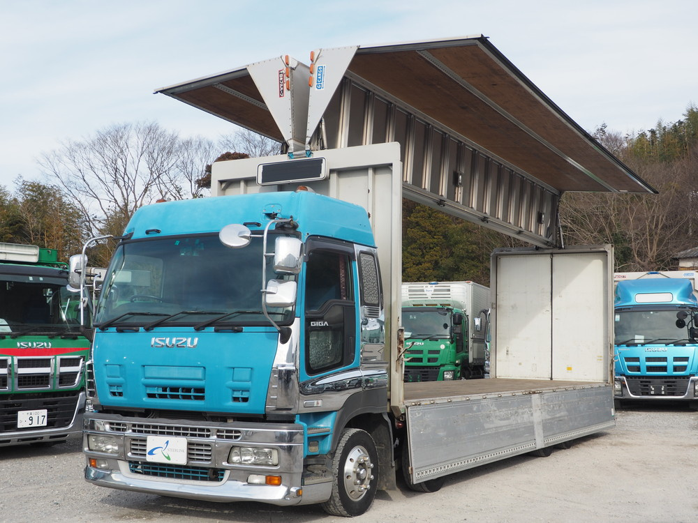 いすゞ ギガ ウイング車 大型 PDG-CYJ77W8 年式 H19[写真03]
