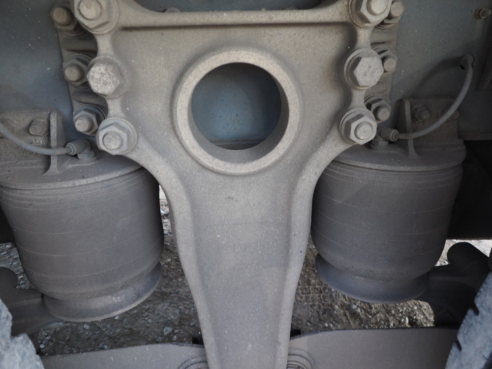 いすゞ ギガ ウイング車 大型 PDG-CYJ77W8 年式 H19[写真43]