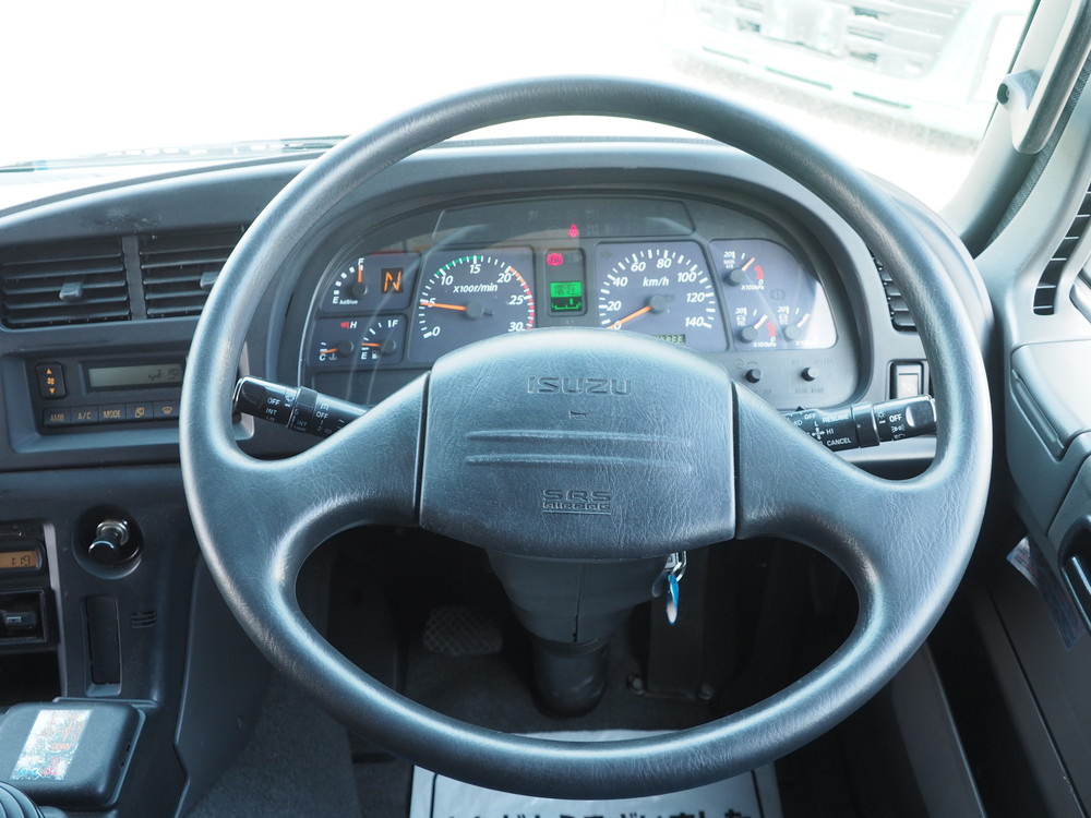 いすゞ ギガ ウイング車 大型 QKG-CYJ77A 年式 H26[写真34]