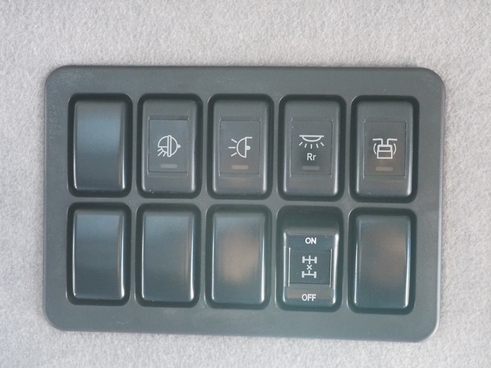 いすゞ ギガ ウイング車 大型 QKG-CYJ77A 年式 H26[写真37]