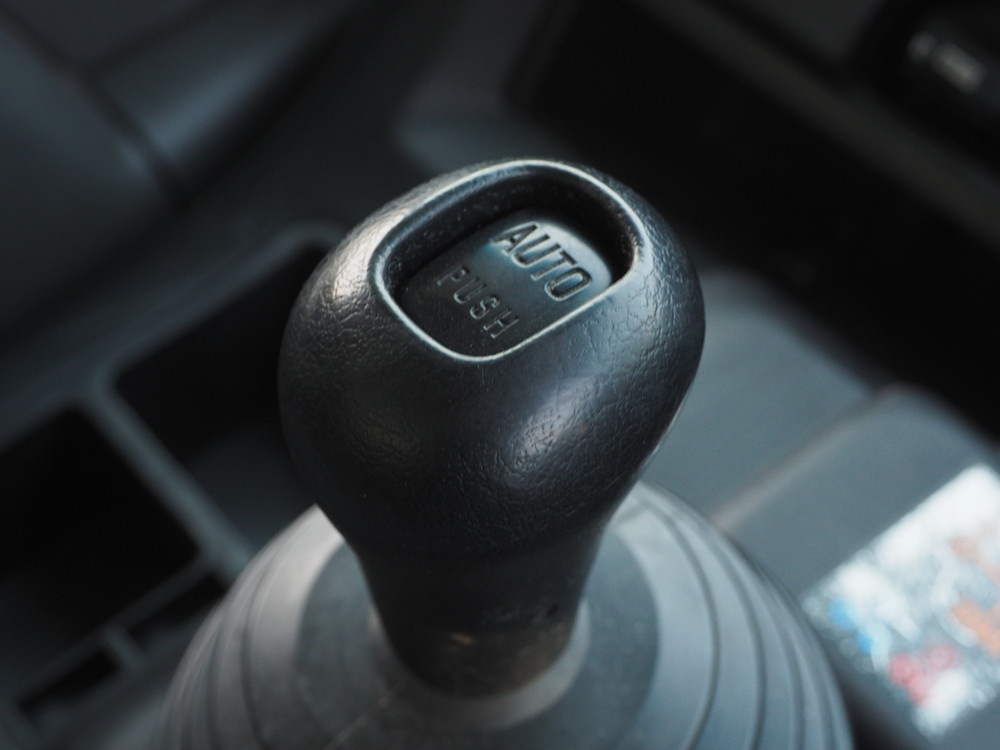 いすゞ ギガ ウイング車 大型 QKG-CYJ77A 年式 H26[写真35]