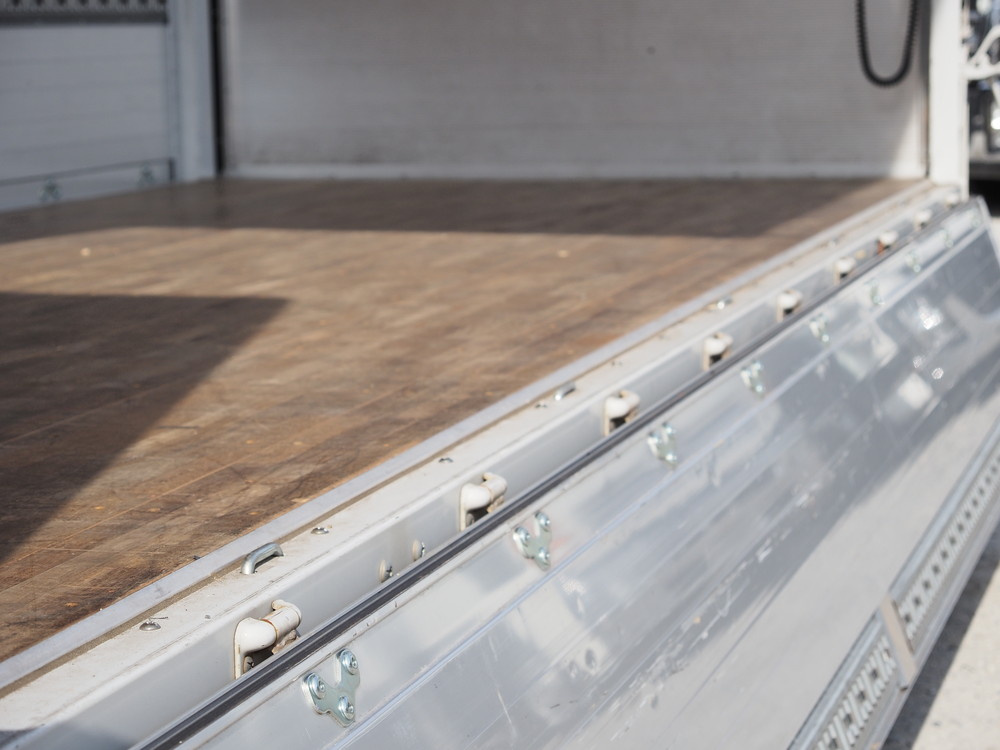 三菱ふそう ファイター ウイング車 中型 TKG-FK64F 年式 H29[写真29]