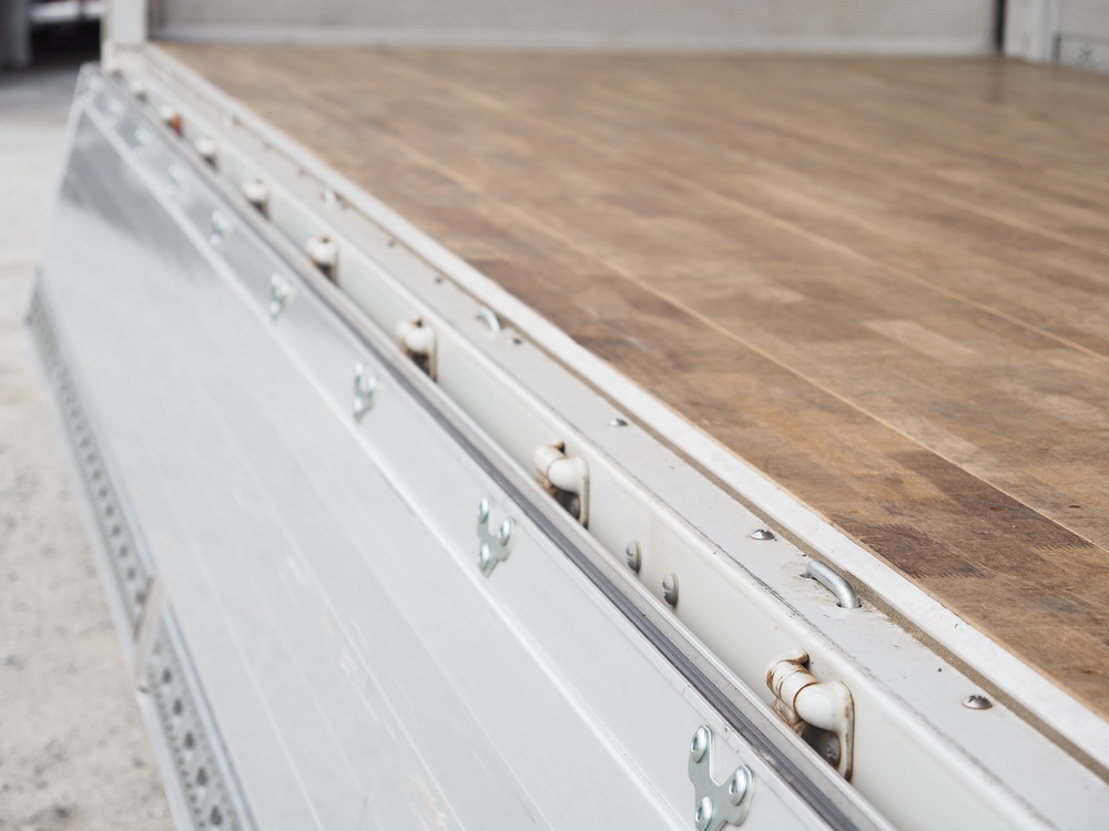 三菱ふそう ファイター ウイング車 中型 TKG-FK64F 年式 H29[写真28]