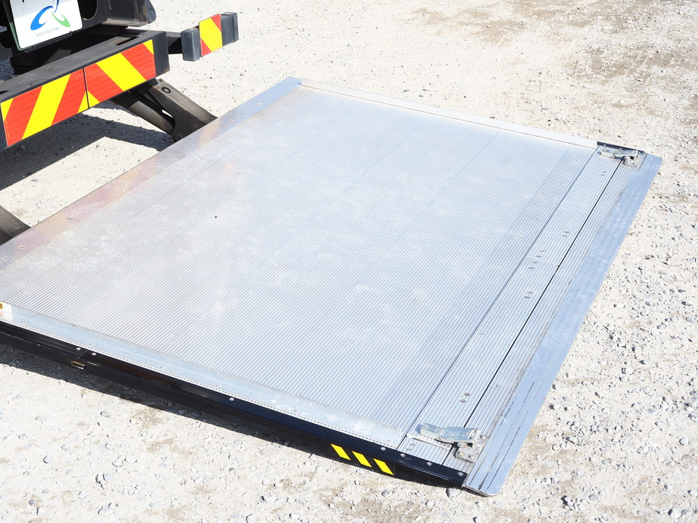 三菱ふそう ファイター ウイング車 中型 TKG-FK64F 年式 H29[写真39]