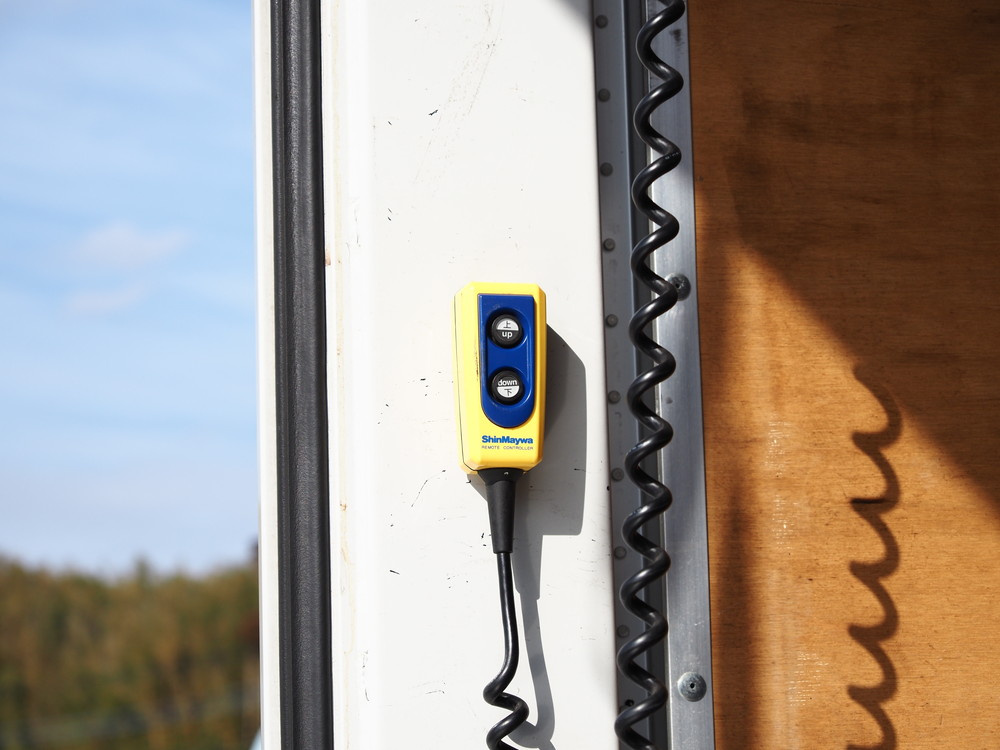 三菱ふそう ファイター ウイング車 中型 TKG-FK64F 年式 H29[写真35]