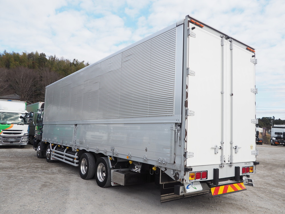 いすゞ ギガ ウイング車 大型 QKG-CYJ77A 年式 H26[写真08]