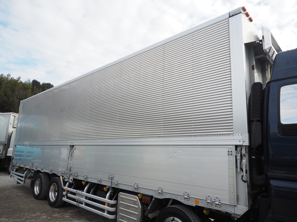 いすゞ ギガ ウイング車 大型 QKG-CYJ77A 年式 H26[写真11]