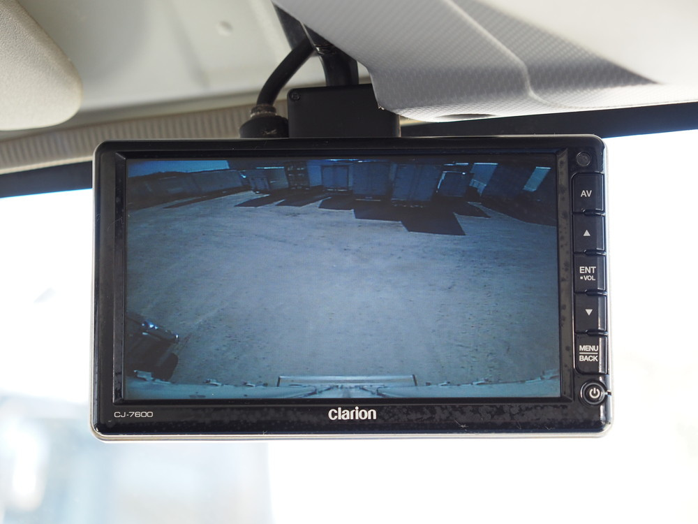 いすゞ エルフ バン車 小型 TRG-NLR85AN 年式 H27[写真16]