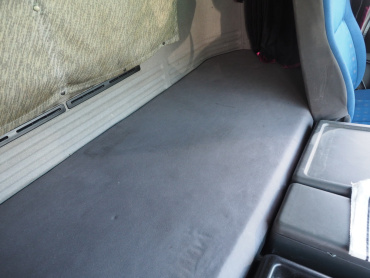 いすゞ ギガ ウイング車 大型 PDG-CYJ77W8 年式 H19 [写真40]