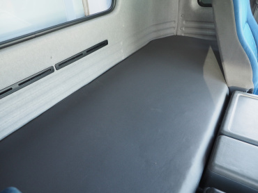 いすゞ ギガ ウイング車 大型 QKG-CYJ77A 年式 H26 [写真41]