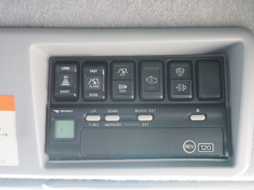 いすゞ ギガ ウイング車 大型 QKG-CYJ77A 年式 H26 [写真38]