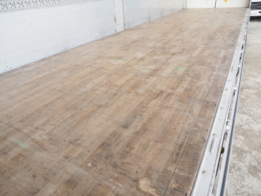 いすゞ ギガ ウイング車 大型 QKG-CYJ77A 年式 H26 [写真25]