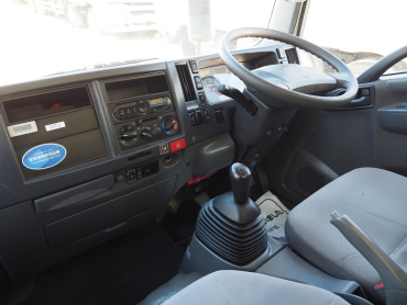 いすゞ エルフ バン車 小型 TRG-NLR85AN 年式 H27 [写真12]