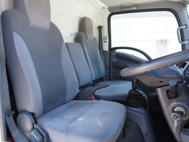 いすゞ エルフ バン車 小型 TRG-NLR85AN 年式 H27 [写真11]