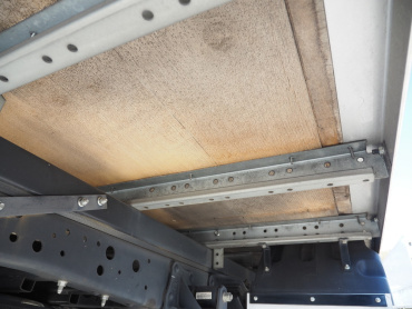 いすゞ エルフ バン車 小型 TRG-NLR85AN 年式 H27 [写真21]