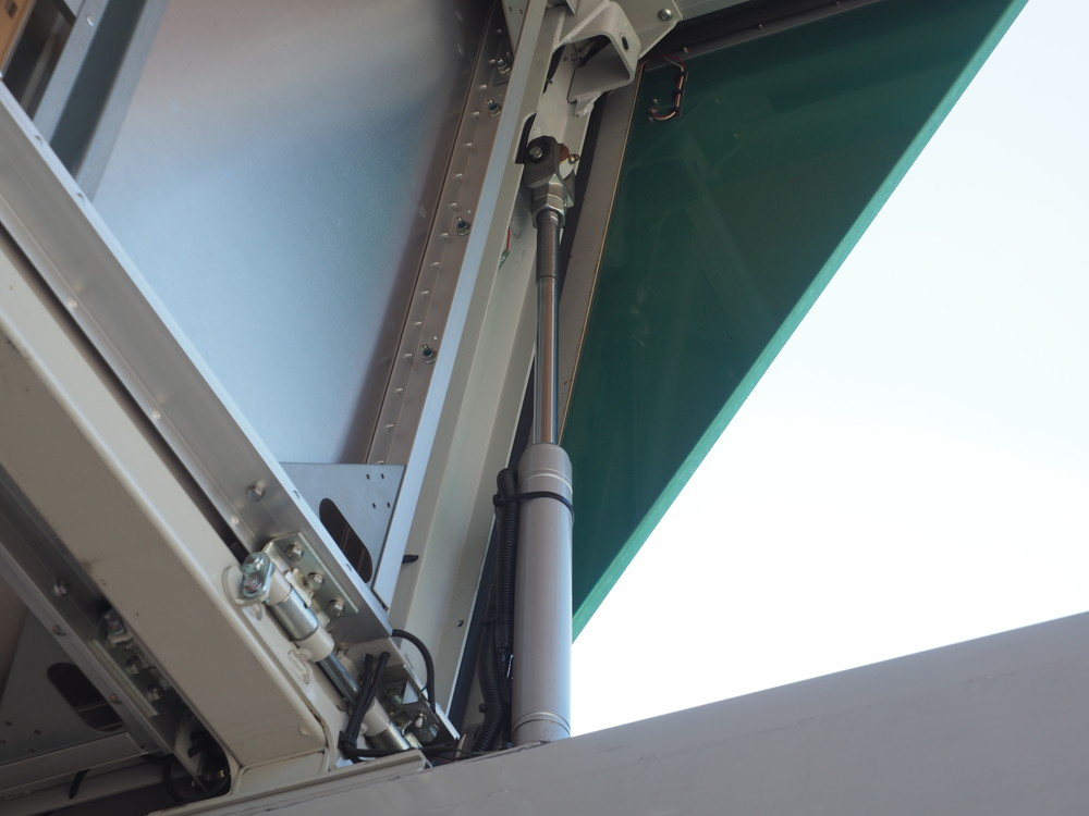 三菱ふそう スーパーグレート ウイング車 大型 QPG-FS64VZ 年式 H27[写真14]