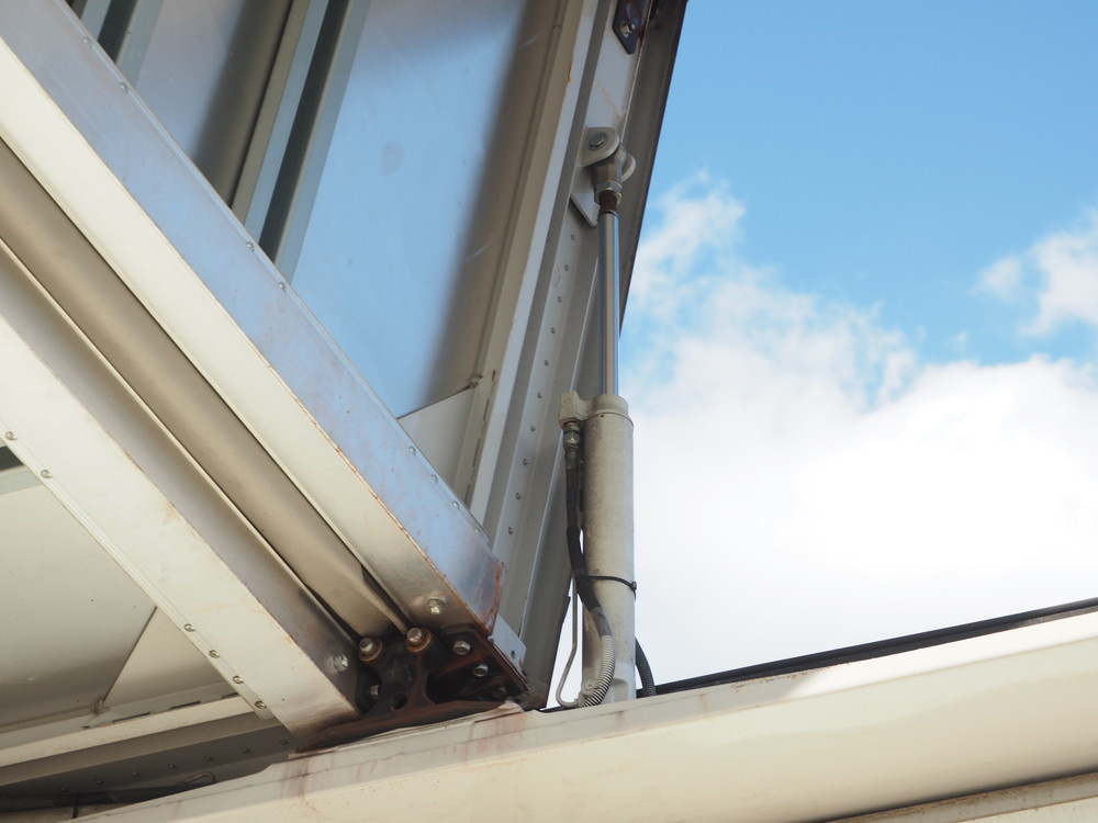 日野 グランドプロフィア ウイング車 大型 LKG-FW1EZBG 年式 H24[写真20]