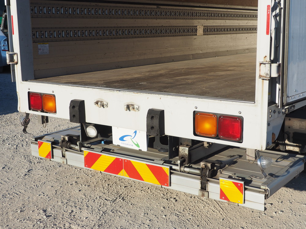 いすゞ フォワード ウイング車 中型 TKG-FRR90T2 年式 H26[写真32]