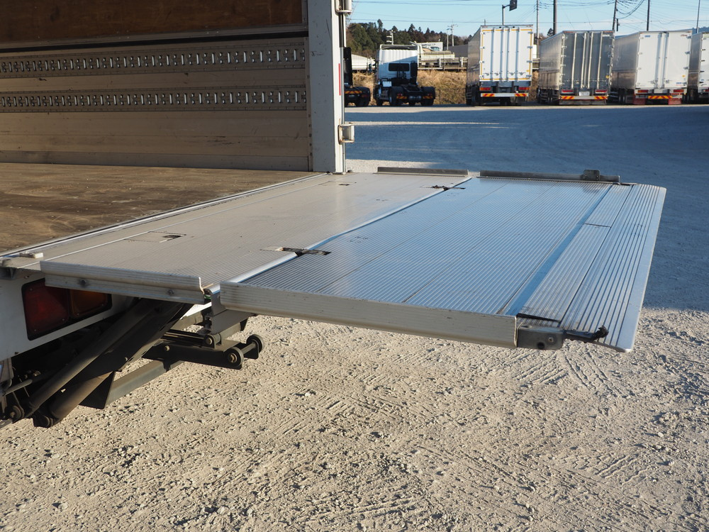 いすゞ フォワード ウイング車 中型 TKG-FRR90T2 年式 H26[写真35]