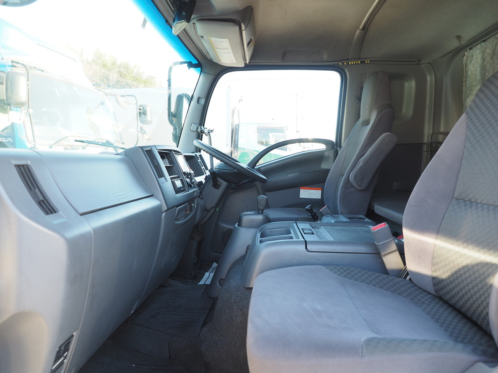 いすゞ フォワード ウイング車 中型 TKG-FRR90T2 年式 H26[写真49]