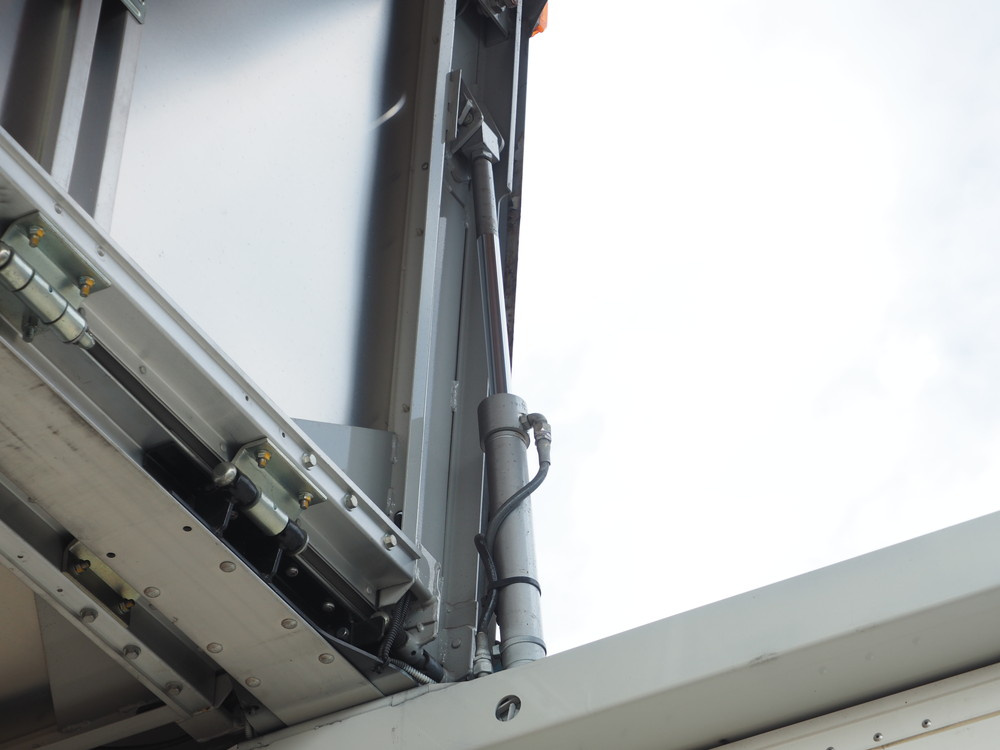 いすゞ フォワード ウイング車 中型 TKG-FRR90S2 年式 H26[写真20]