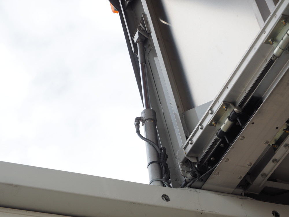 いすゞ フォワード ウイング車 中型 TKG-FRR90S2 年式 H26[写真15]