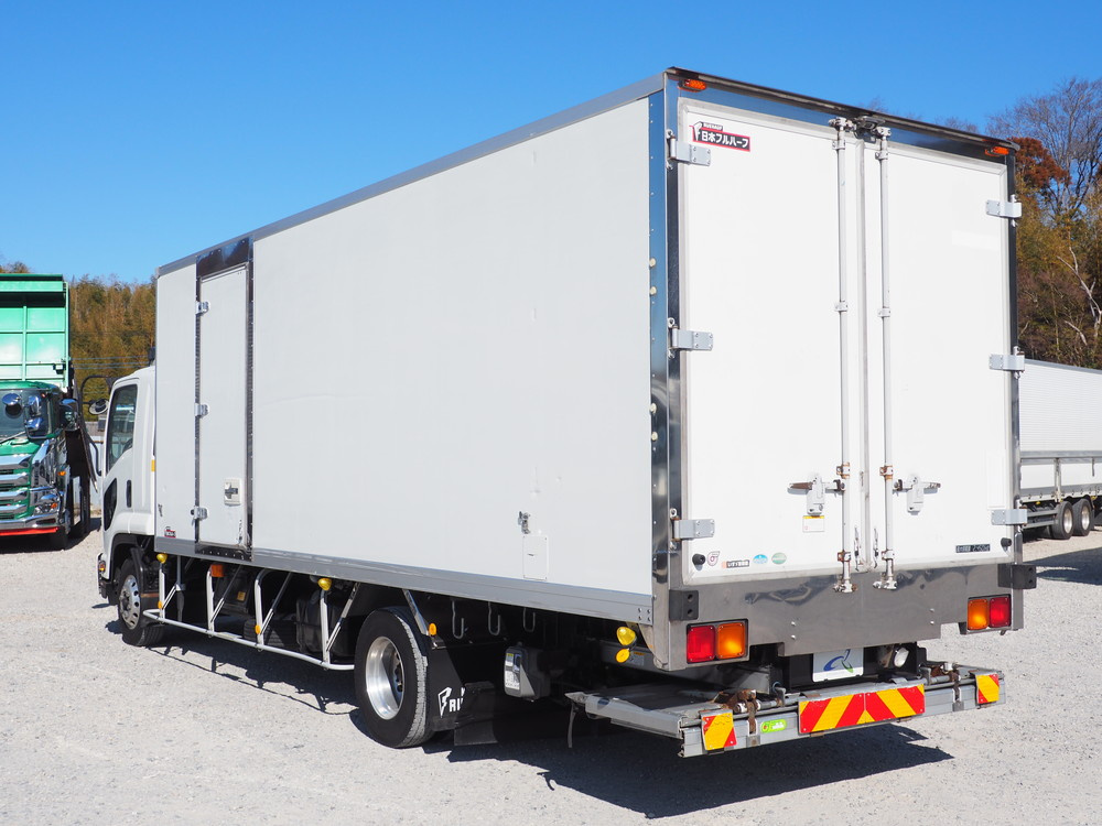 いすゞ フォワード 冷凍バン 中型 TKG-FRR90S2 年式 H27[写真07]