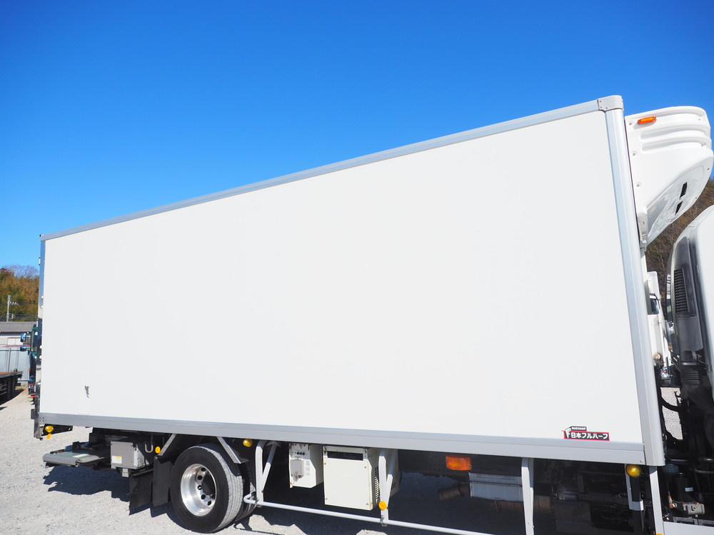 いすゞ フォワード 冷凍バン 中型 TKG-FRR90S2 年式 H27[写真10]