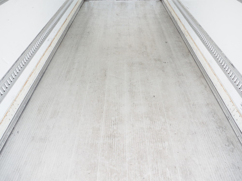 いすゞ フォワード 冷凍バン 中型 TKG-FRR90S2 年式 H27[写真15]