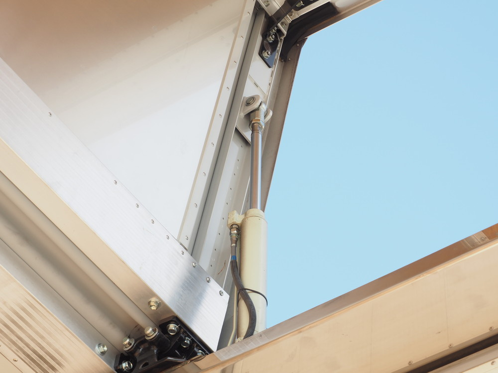 日野 プロフィア ウイング車 大型 2DG-FW1AHG 年式 R1[写真24]