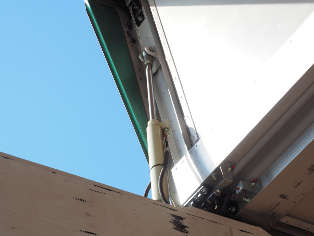 日野 プロフィア ウイング車 大型 2DG-FW1AHG 年式 R1[写真23]