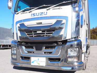 いすゞ ギガ ウイング車 大型 QPG-CYJ77B 年式 H29[写真08]