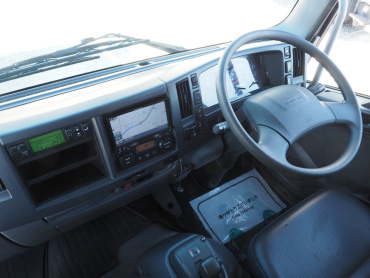 いすゞ フォワード 冷凍バン 中型 TKG-FRR90S2 年式 H27 [写真27]