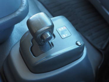 いすゞ フォワード 冷凍バン 中型 TKG-FRR90S2 年式 H27 [写真28]