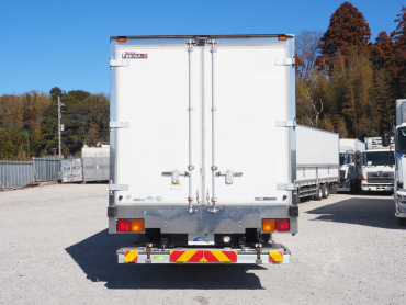 いすゞ フォワード 冷凍バン 中型 TKG-FRR90S2 年式 H27 [写真06]