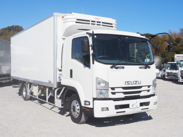 いすゞ フォワード 冷凍バン 中型 TKG-FRR90S2 年式 H27 [写真04]