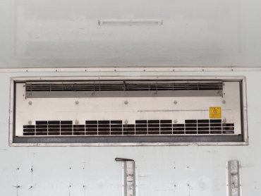 いすゞ フォワード 冷凍バン 中型 TKG-FRR90S2 年式 H27 [写真16]