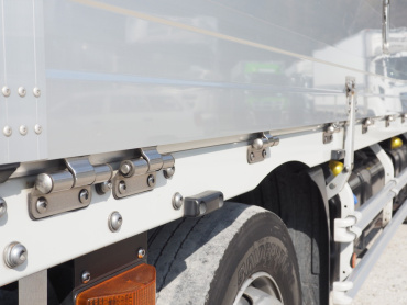 日野 プロフィア ウイング車 大型 2DG-FW1AHG 年式 R1 [写真11]