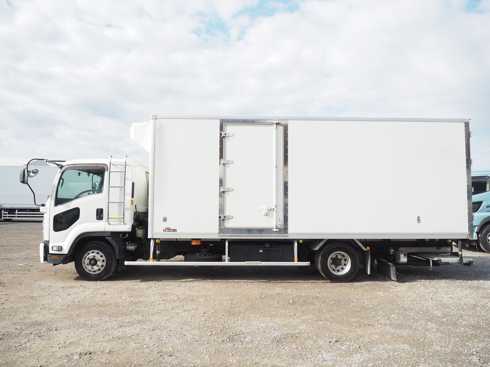 いすゞ フォワード 冷凍バン 中型 TKG-FRR90T2 年式 H29[写真10]