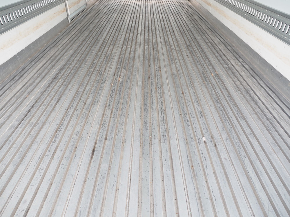 いすゞ フォワード 冷凍バン 中型 TKG-FRR90T2 年式 H29[写真16]