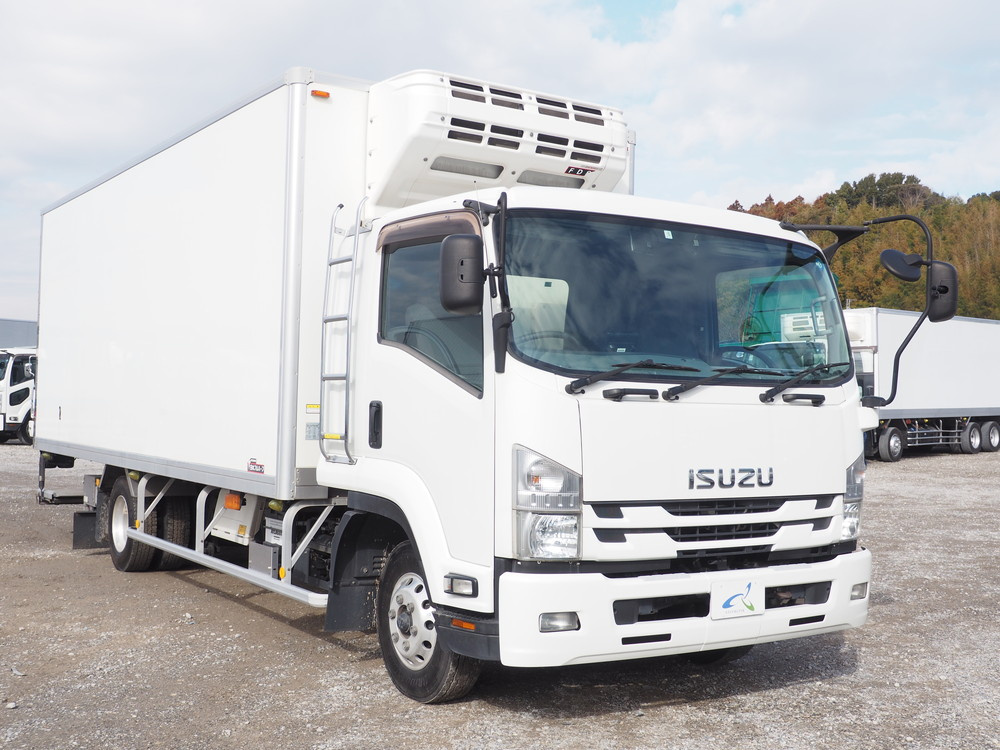 いすゞ フォワード 冷凍バン 中型 TKG-FRR90T2 年式 H29[写真03]