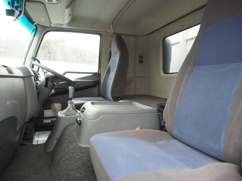 三菱ふそう ファイター ウイング車 中型 TKG-FK61F 年式 H28[写真40]