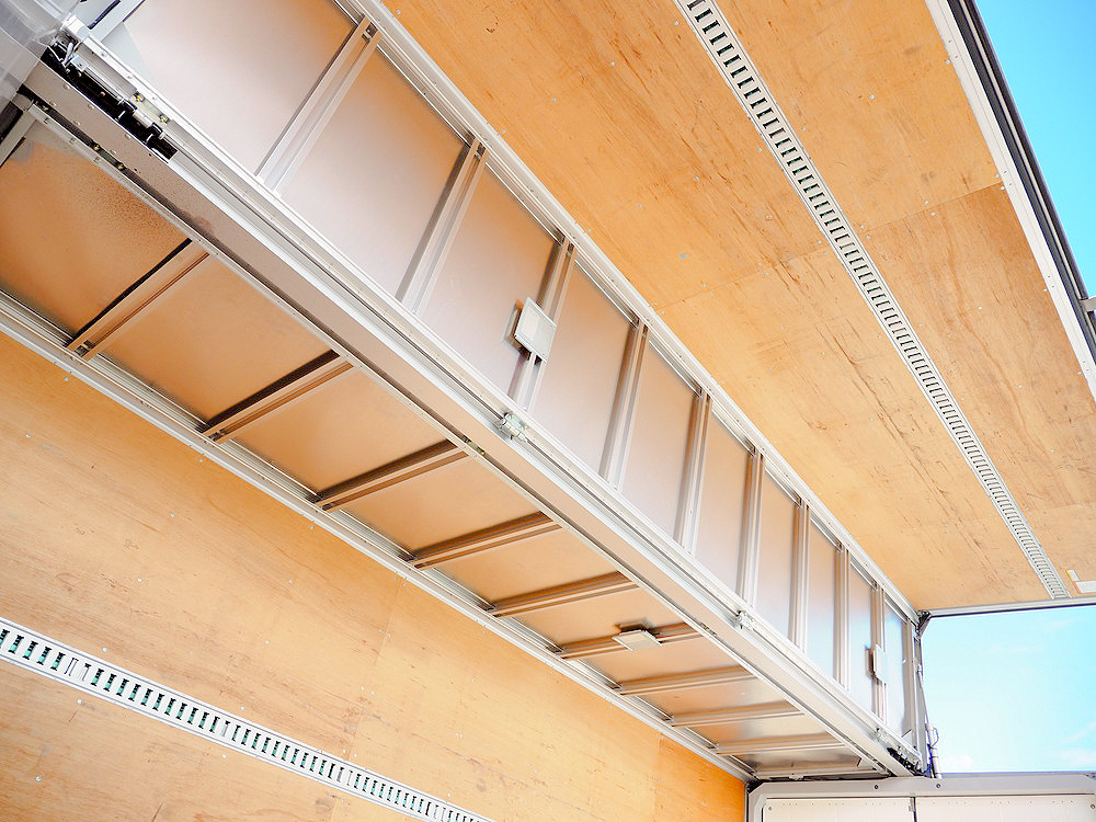 いすゞ フォワード ウイング車 中型 TKG-FRR90T2 年式 H29[写真21]