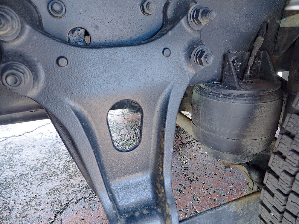 いすゞ フォワード ウイング車 中型 TKG-FRR90T2 年式 H29[写真40]