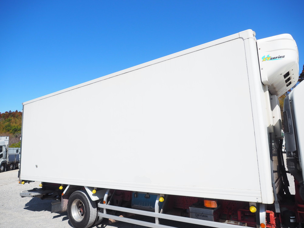 いすゞ フォワード 冷凍バン 中型 TKG-FRR90T2 年式 H26[写真11]