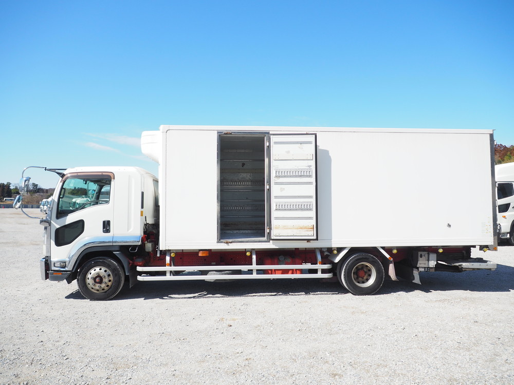 いすゞ フォワード 冷凍バン 中型 TKG-FRR90T2 年式 H26[写真14]